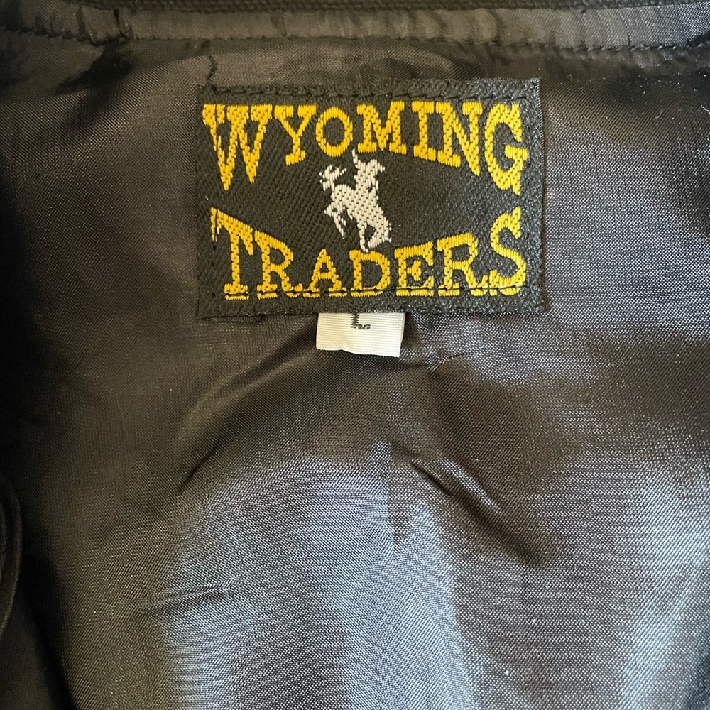 Wyoming Traders Western Vest - Picture 5 of 5